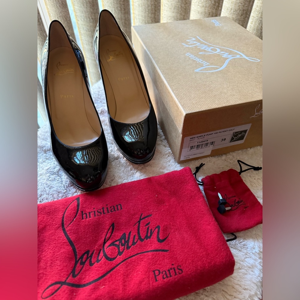 Christian Louboutin Shiny Black Heels with Red Sole